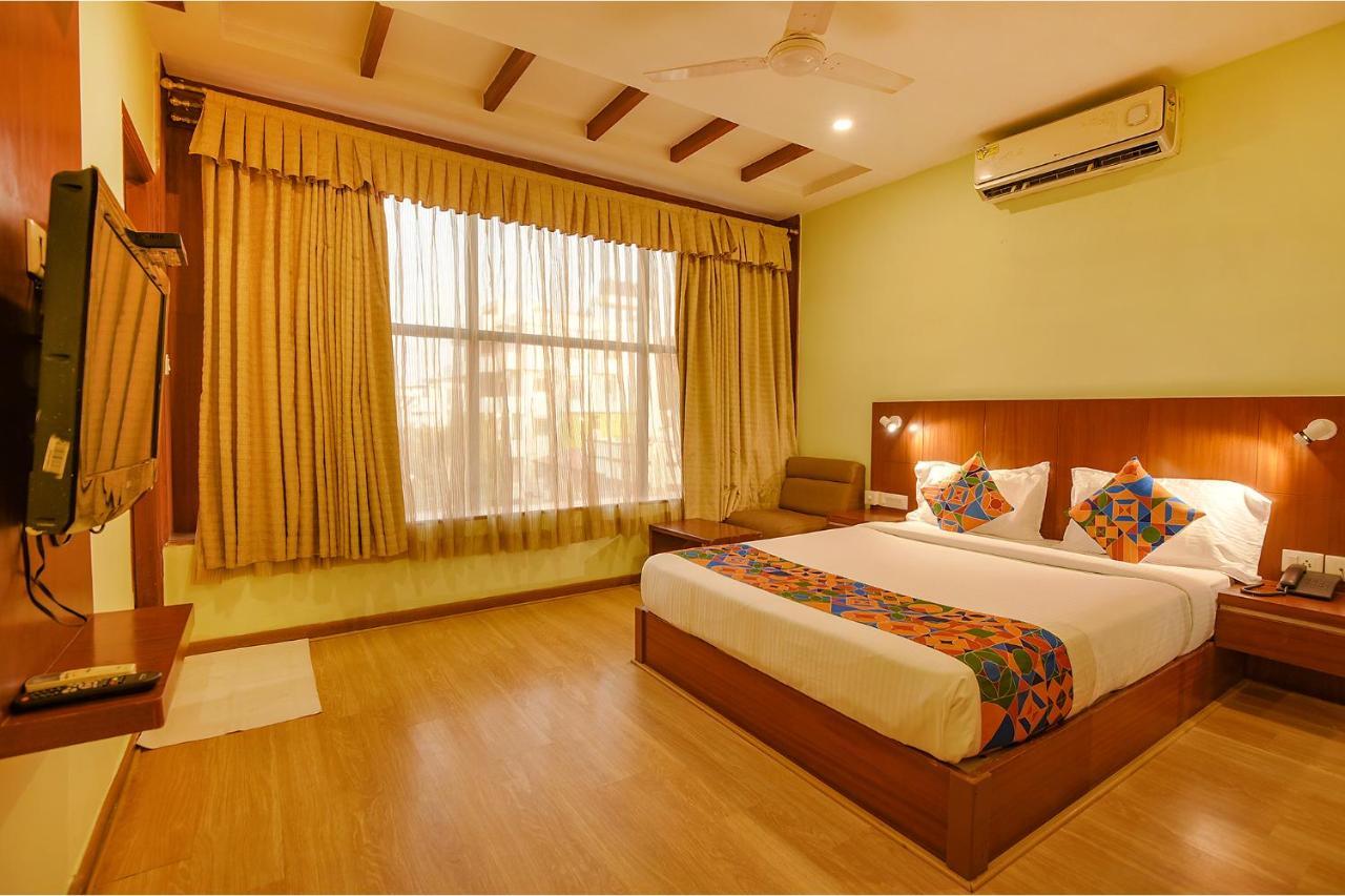 Fabhotel The Btm Palace - Btm Layout Bangalore Exterior foto