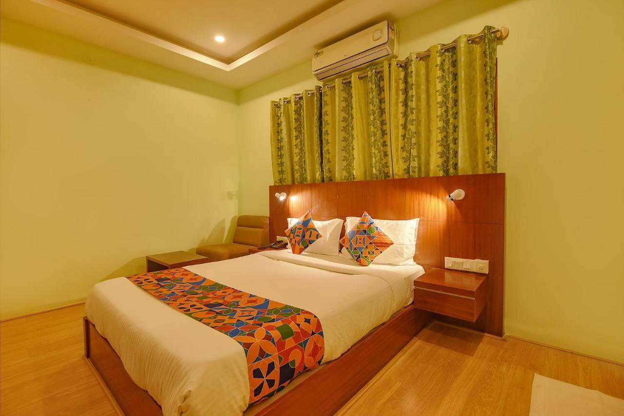 Fabhotel The Btm Palace - Btm Layout Bangalore Exterior foto